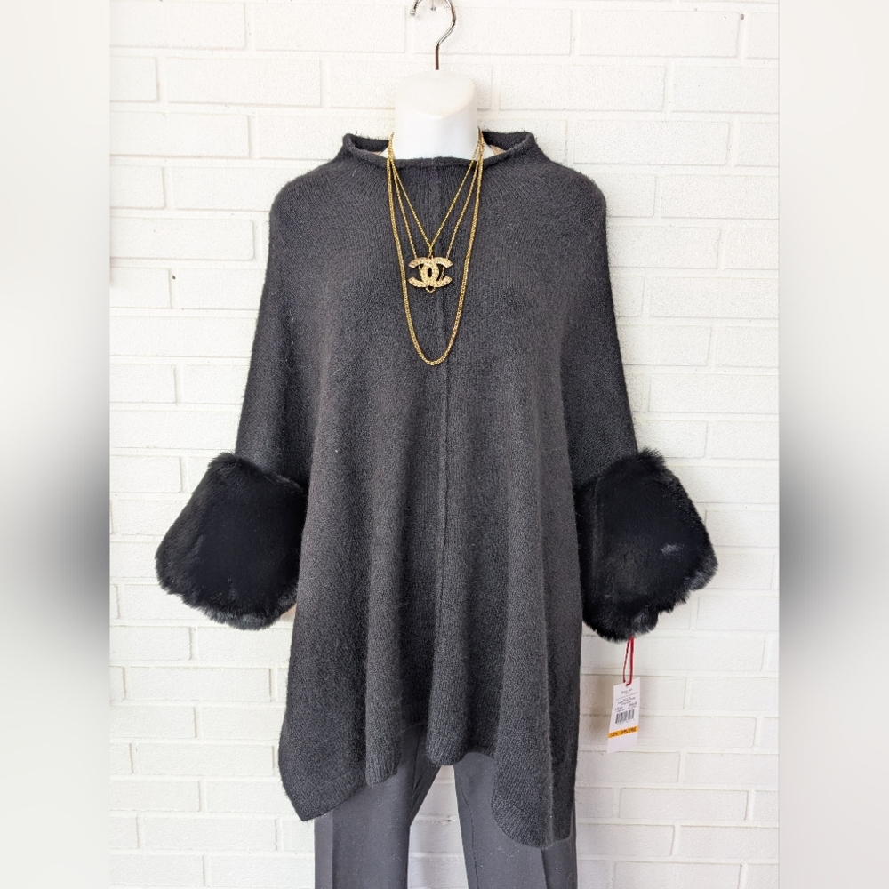 SALE! Fabulous Black Faux Fur Cuff Sweater Tunic NWT FITS S TO L